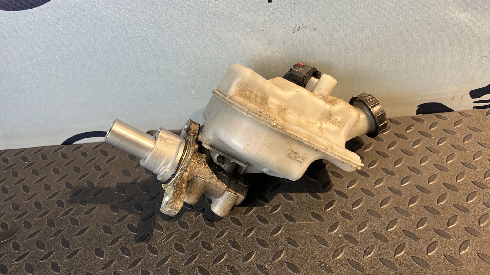 Цилиндр тормозной главный Ford Transit 2006-2013