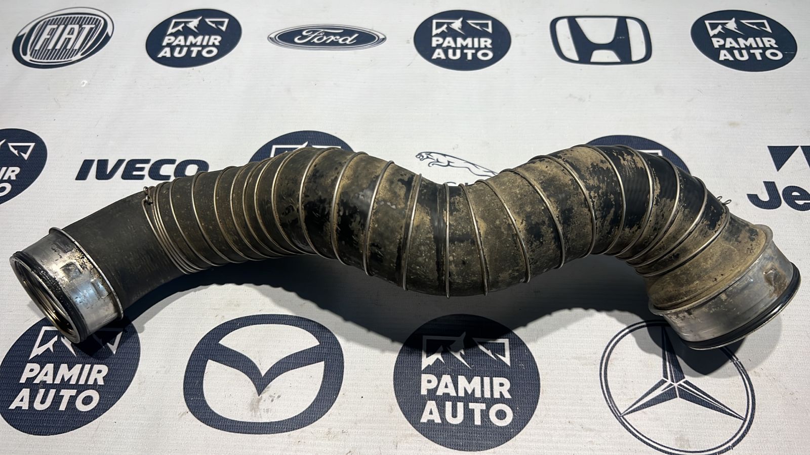 Патрубок интеркулера Mercedes E/W211 2002-2009