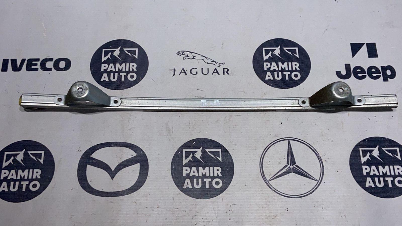 Направляющая стекла двери передняя Opel Zafira/B 2005-2014