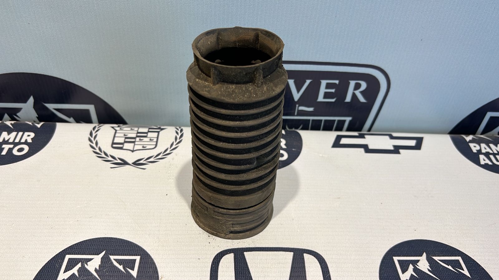 Пыльник амортизатора передний Mercedes E/W211 2002-2009