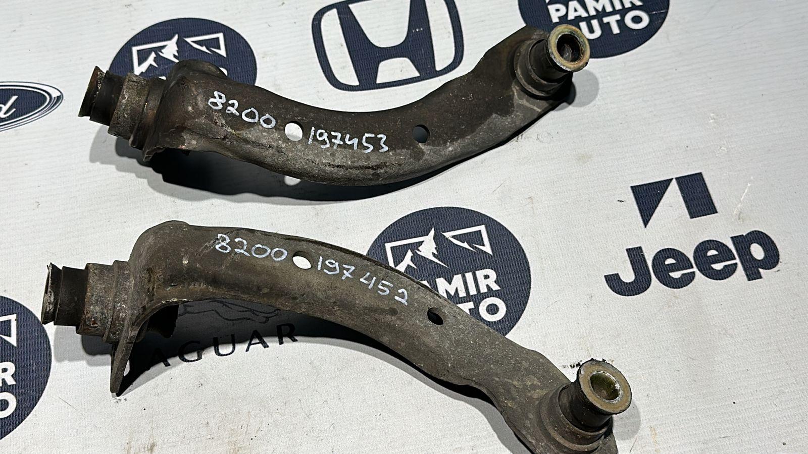 Кронштейн балки передний Renault Scenic/2 2003-2009