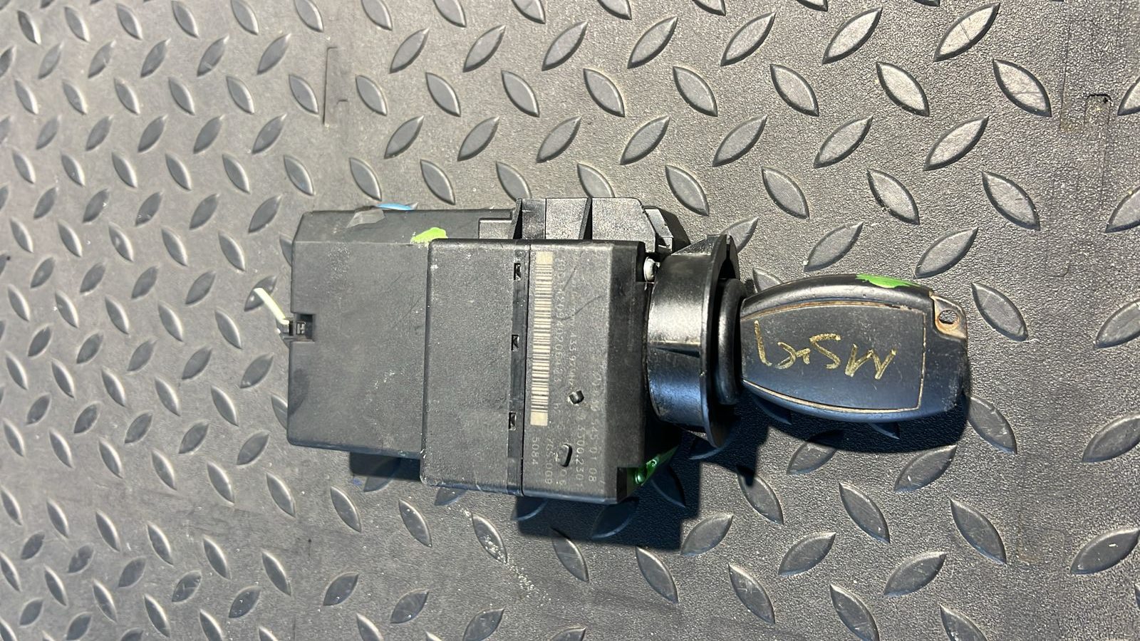 Замок зажигания Mercedes Vito/W639 2003-2014