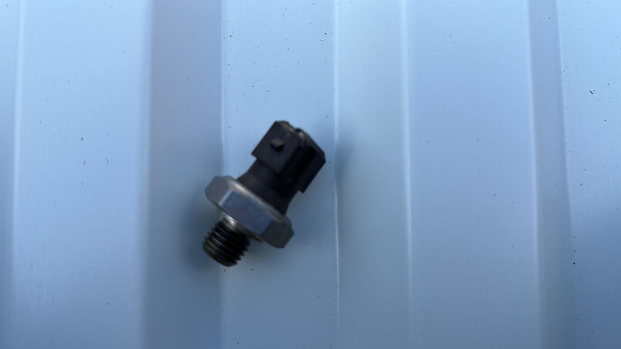 Датчик давления масла BMW 1/E87 2004-2011