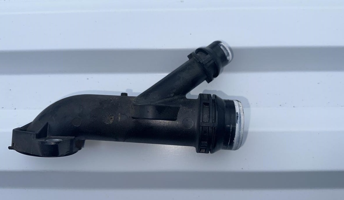 Фланец ОЖ BMW 1/E87 2004-2011