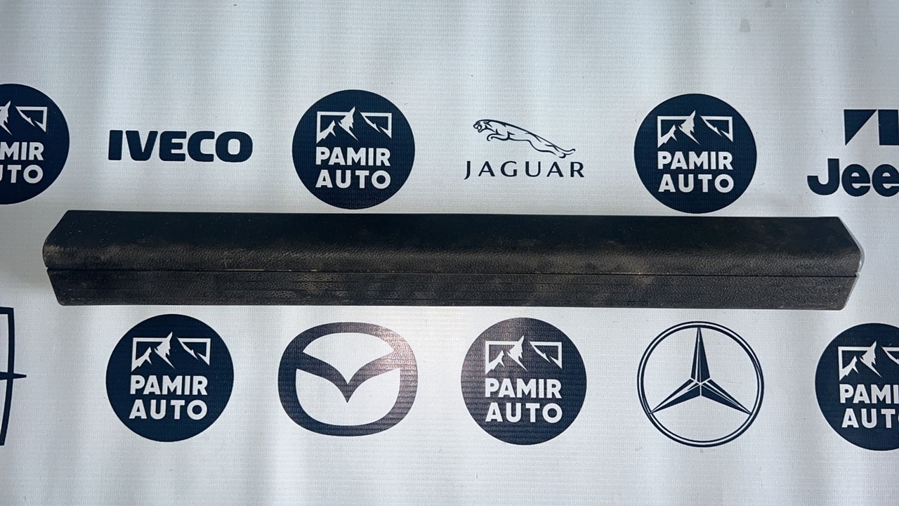 Накладка порога передняя Mercedes C/W204 2006-2015