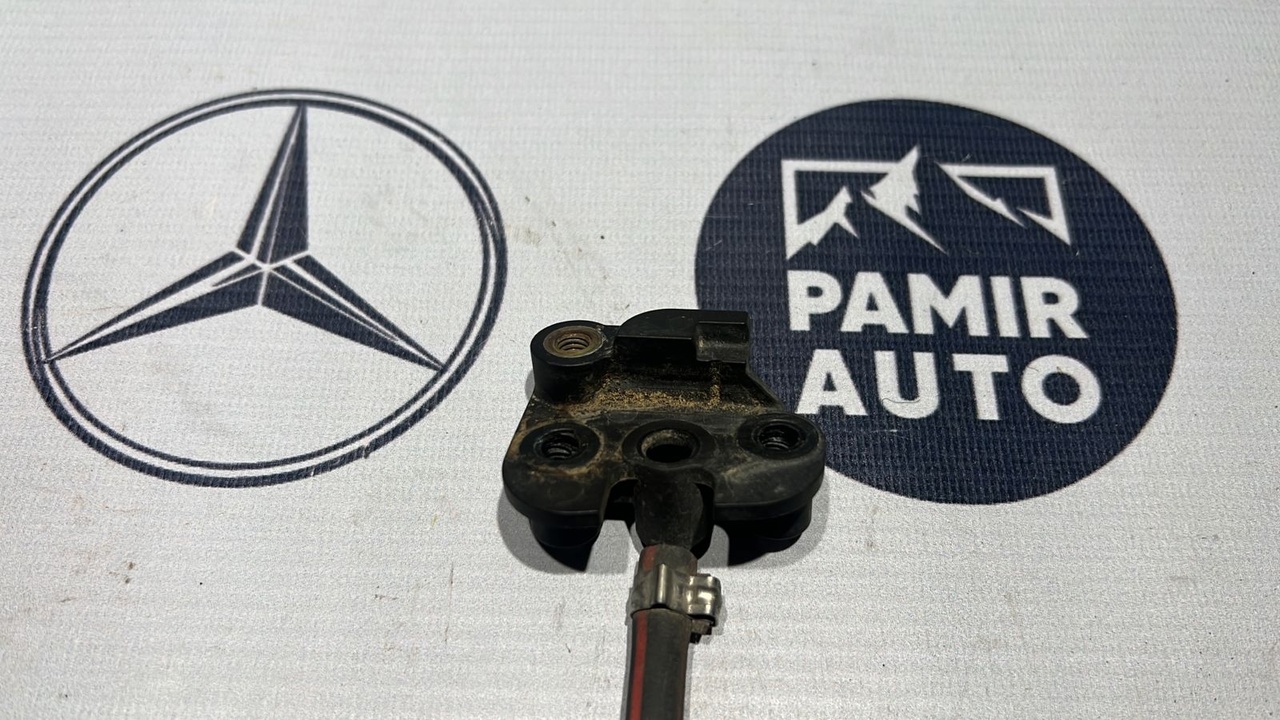 Кронштейн датчика абсолютного давления C/W204 2006-2015