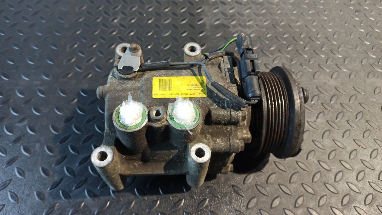 Компрессор кондиционера Ford Focus 1998-2007