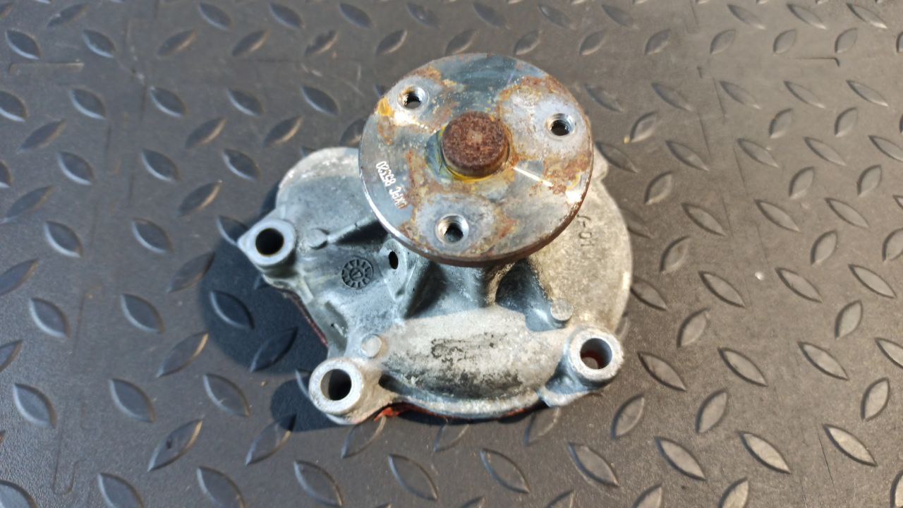 Насос водяной (Помпа) Opel Astra/H 2004-2014