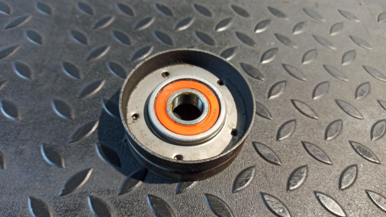 Ролик Opel Astra/H 2004-2014