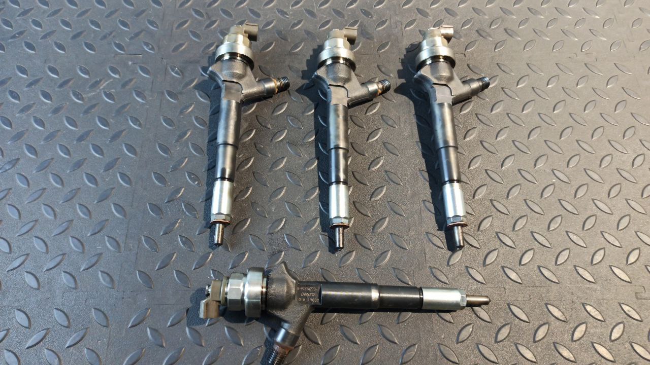 Форсунка дизельная Opel Astra/H 2004-2014