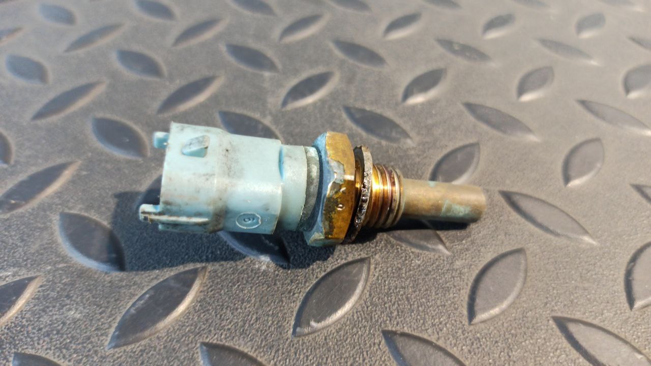 Датчик температуры ОЖ Opel Astra/H 2004-2014