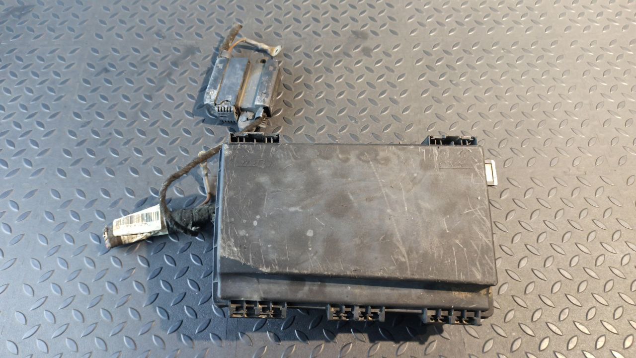 Блок предохранителей Opel Astra/H 2004-2014