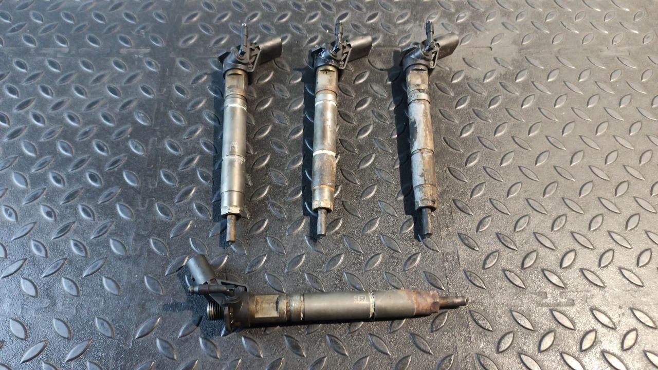 Форсунка дизельная Mercedes Vito/W639 2003-2014