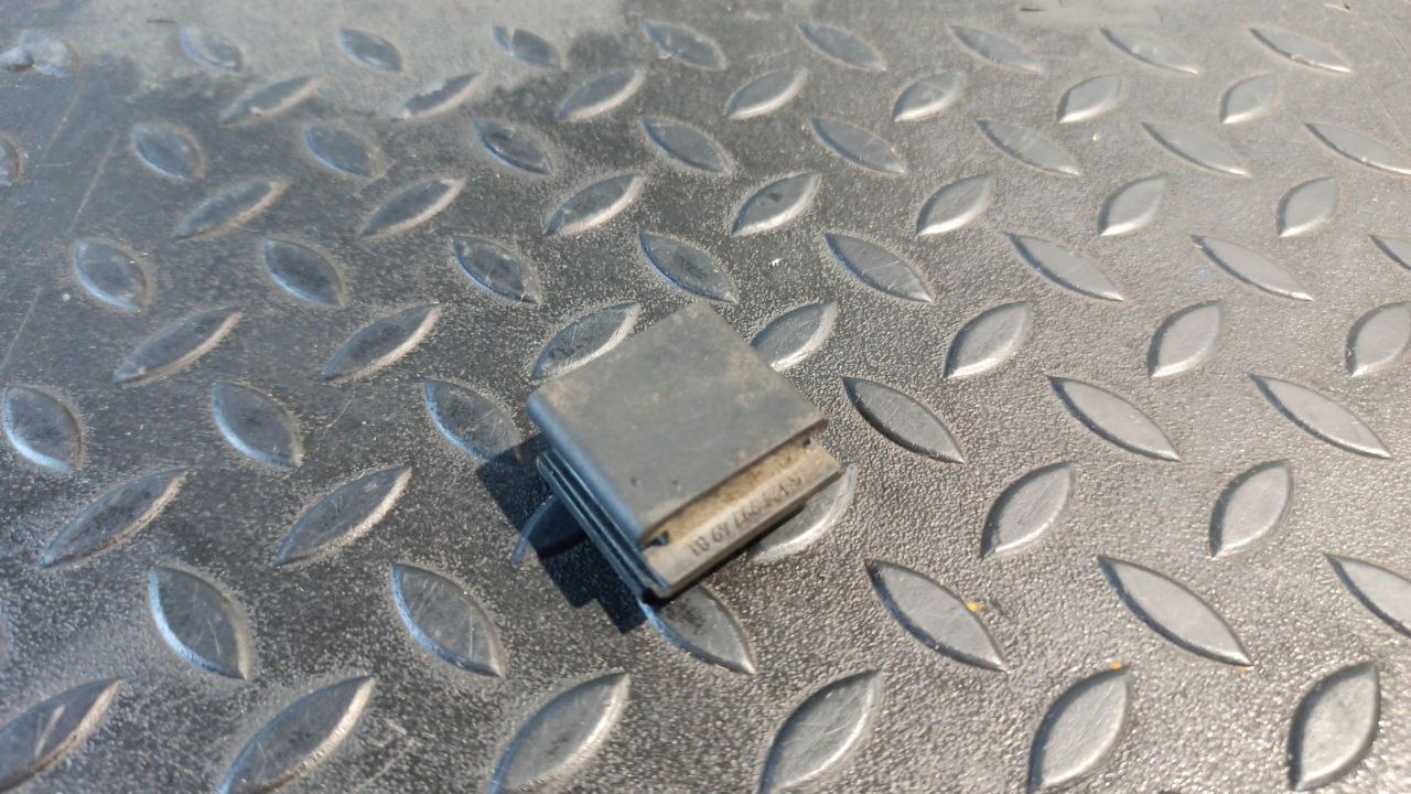 Заглушка Mercedes Vito/W639 2003-2014