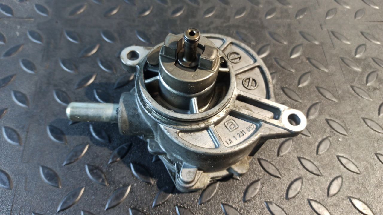 Насос вакуумный Mercedes Vito/W639 2003-2014