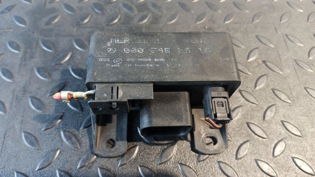 Реле свечей накала Mercedes Vito/W639 2003-2014