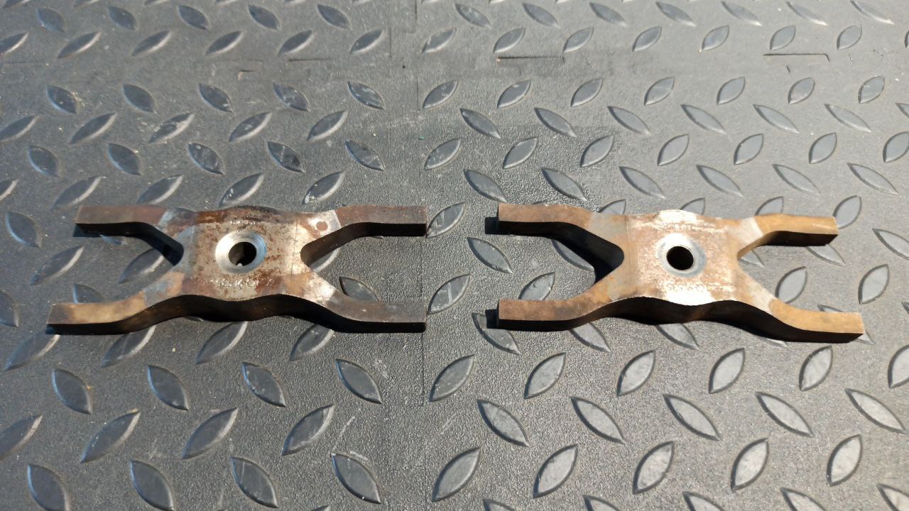 Кронштейн топливной форсунки Ford Transit 2006-2013