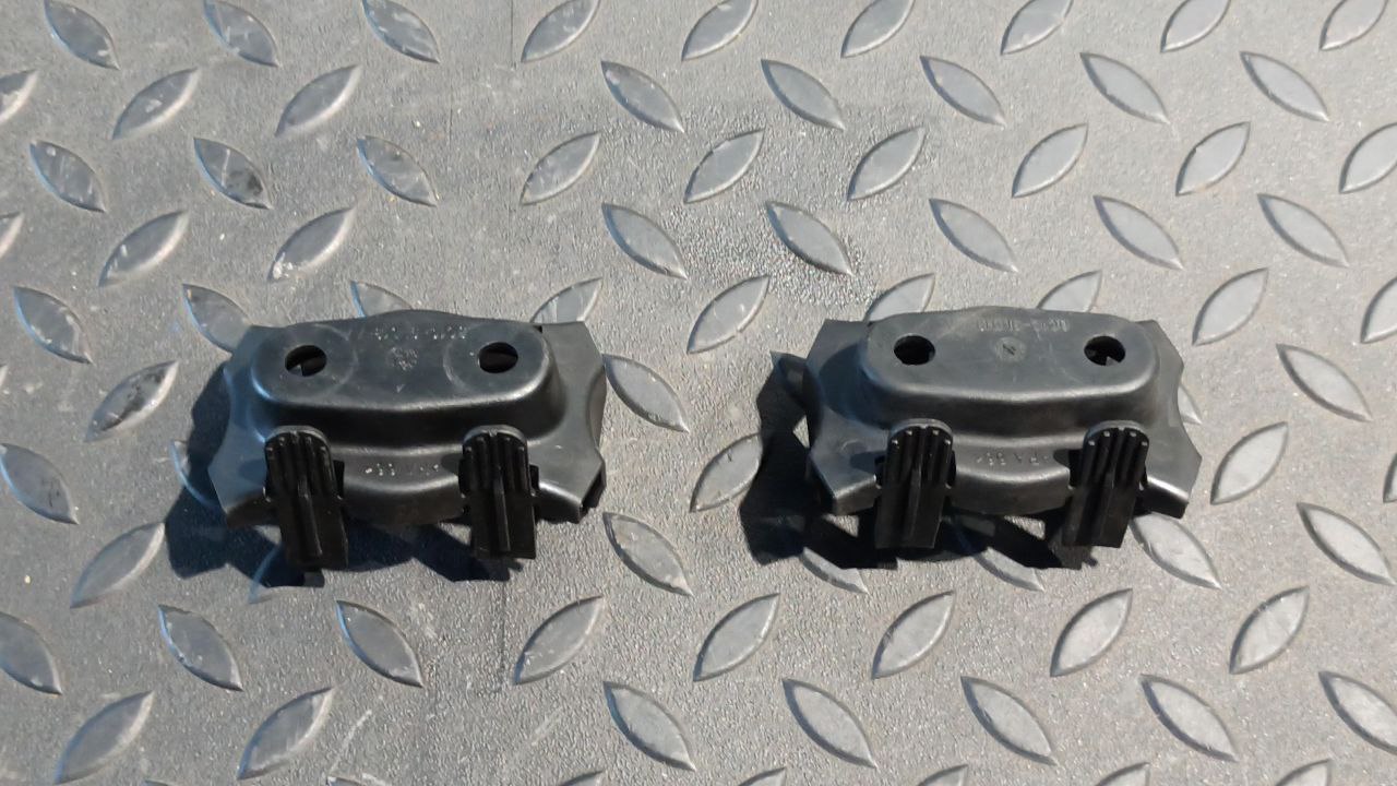 Кронштейн топливной форсунки Ford Transit 2006-2013