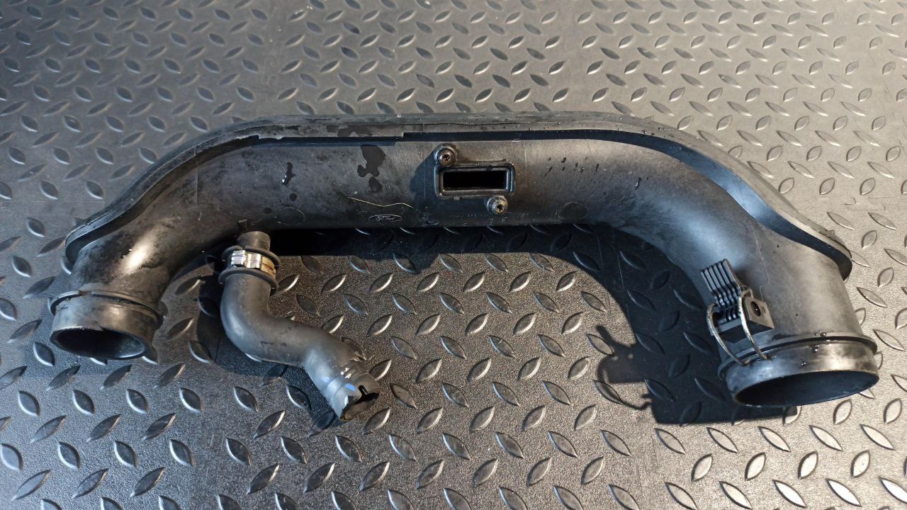 Патрубок воздушного фильтра Ford Transit 2006-2013