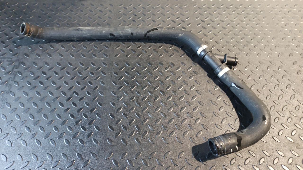 Патрубок ОЖ Ford Transit 2006-2013