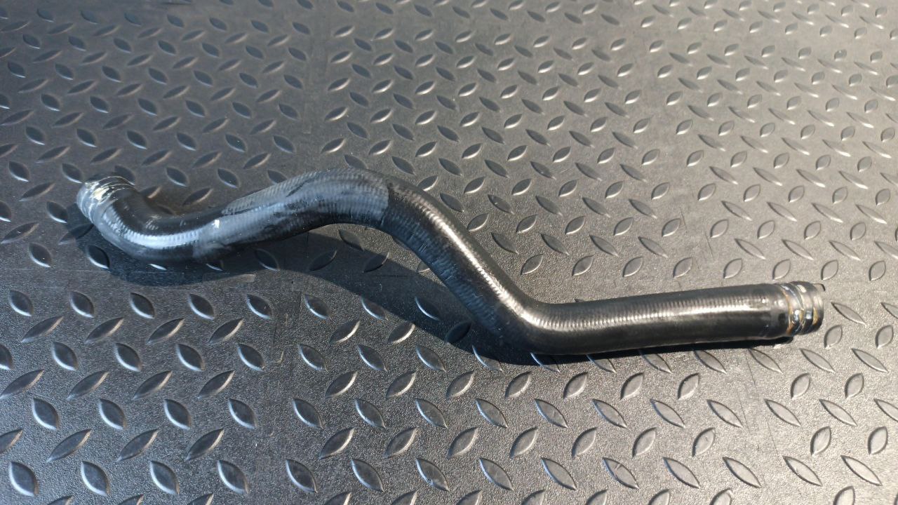 Патрубок ОЖ Ford Transit 2006-2013