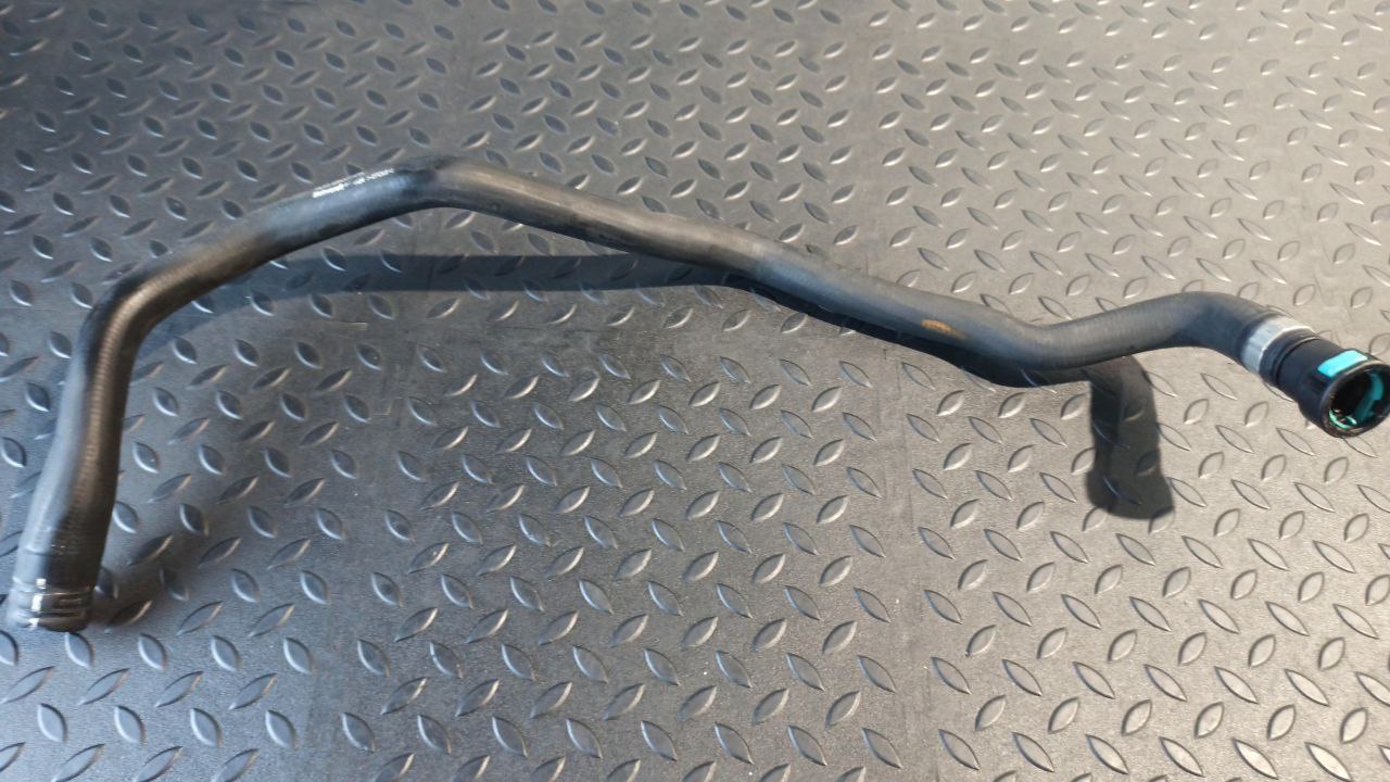 Патрубок ОЖ Ford Transit 2006-2013