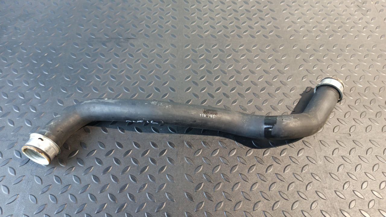 Патрубок ОЖ Mercedes E/W211 2002-2009