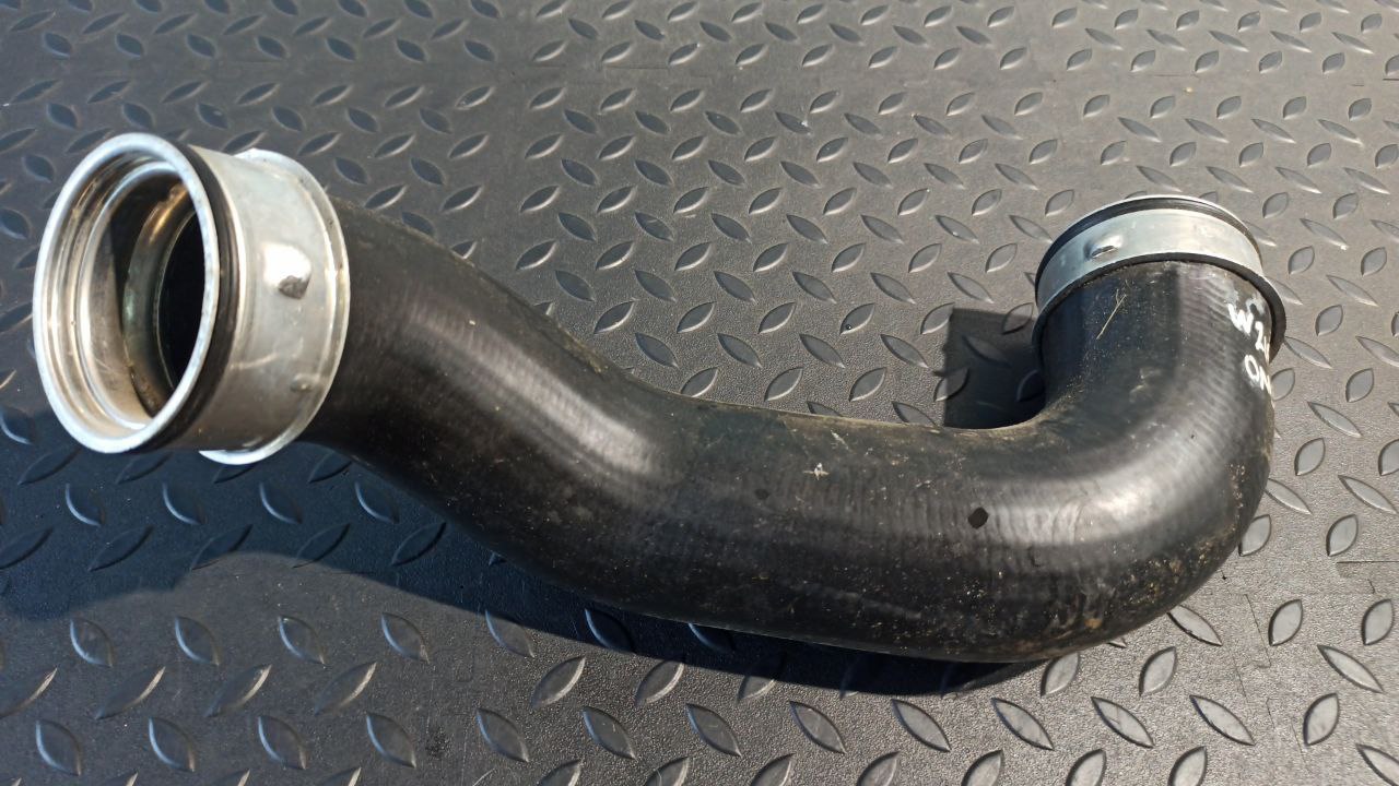Патрубок интеркулера Mercedes E/W210 1995-2003