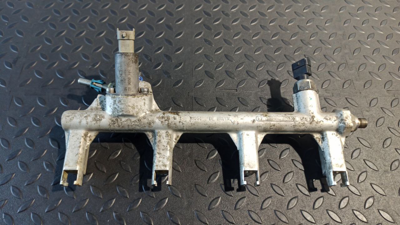 Рампа топливная Opel Vectra/C 2002-2008