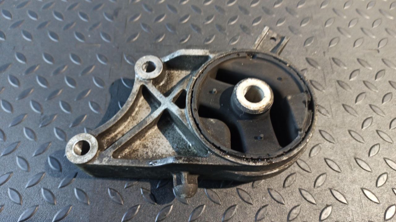 Опора двигателя Opel Vectra/C 2002-2008