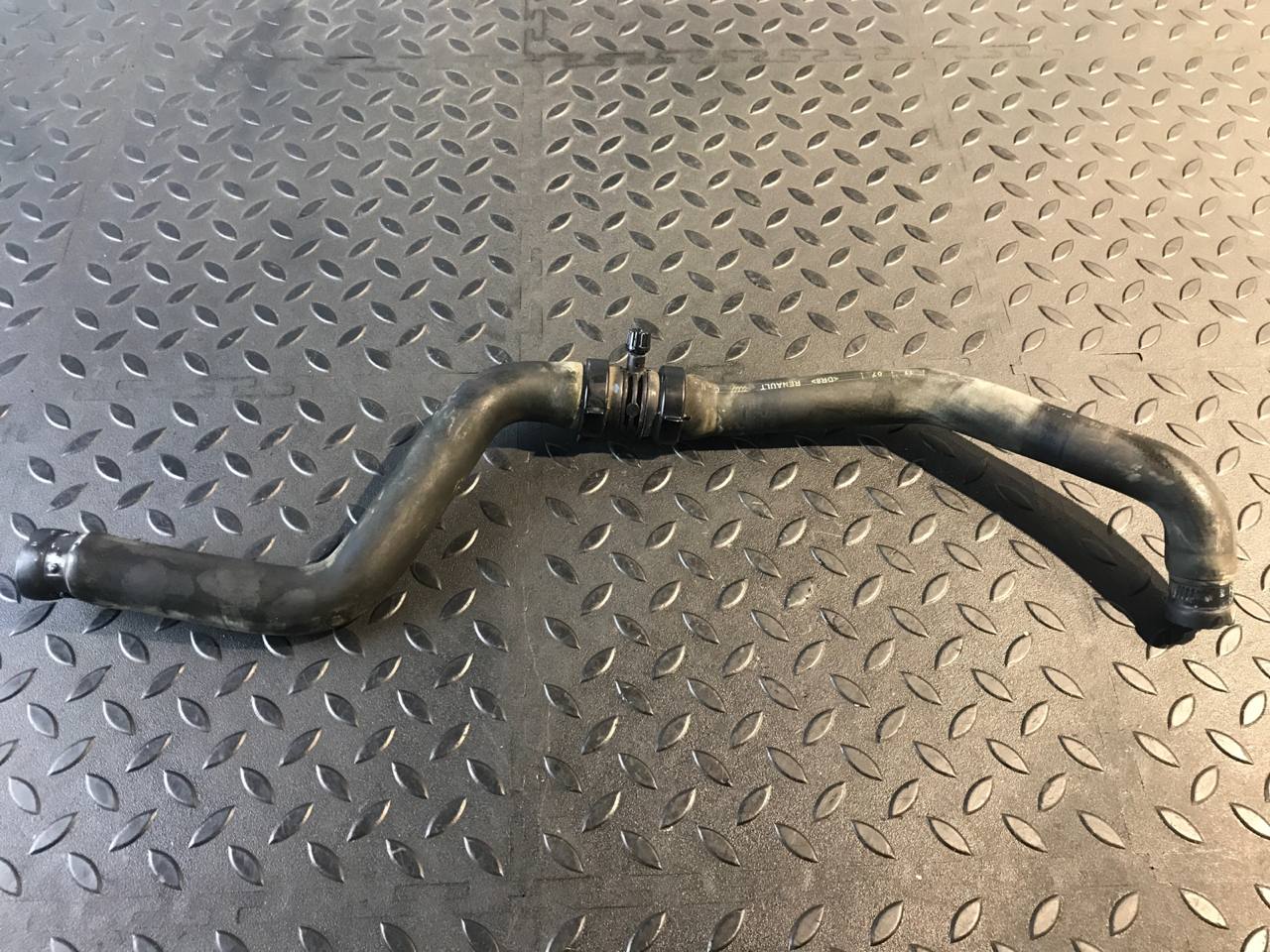 Патрубок ОЖ Renault Logan 2004-2015