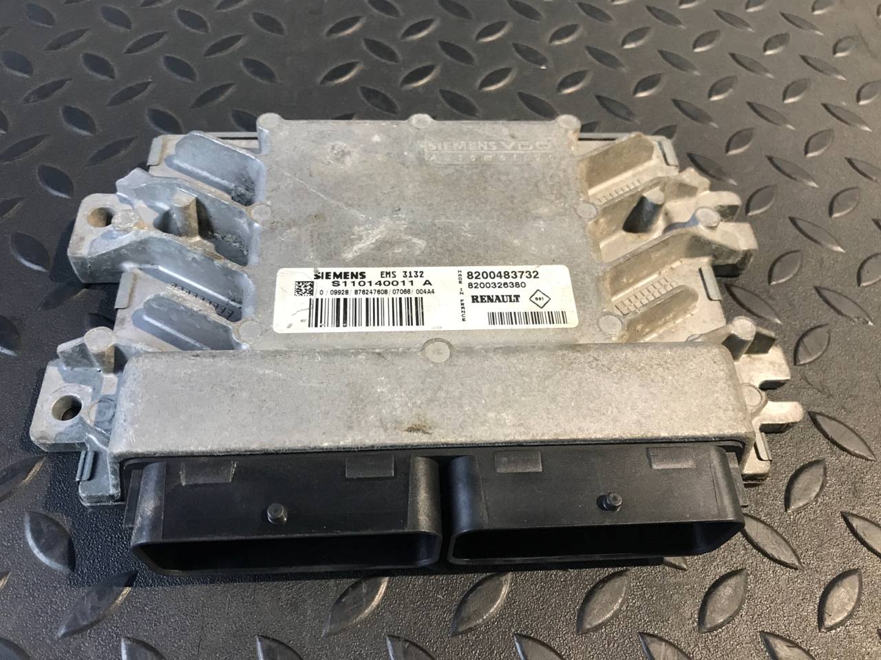 Блок управления двигателем Renault Logan 2004-2015