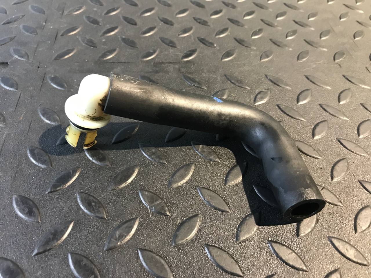 Патрубок ОЖ Renault Sandero 2009-2014