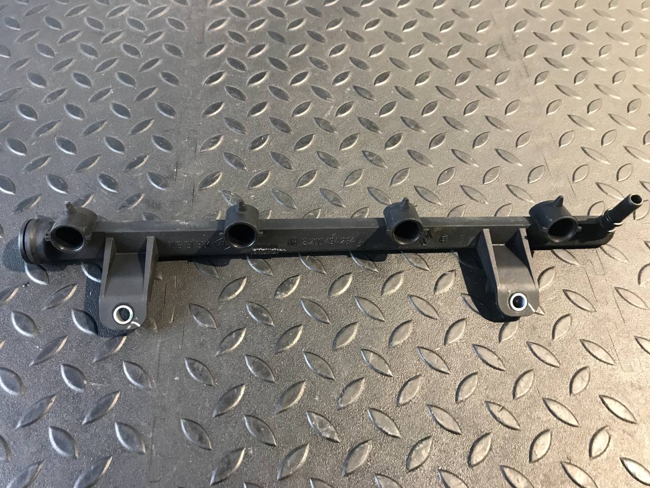 Рампа топливная Renault Sandero 2009-2014