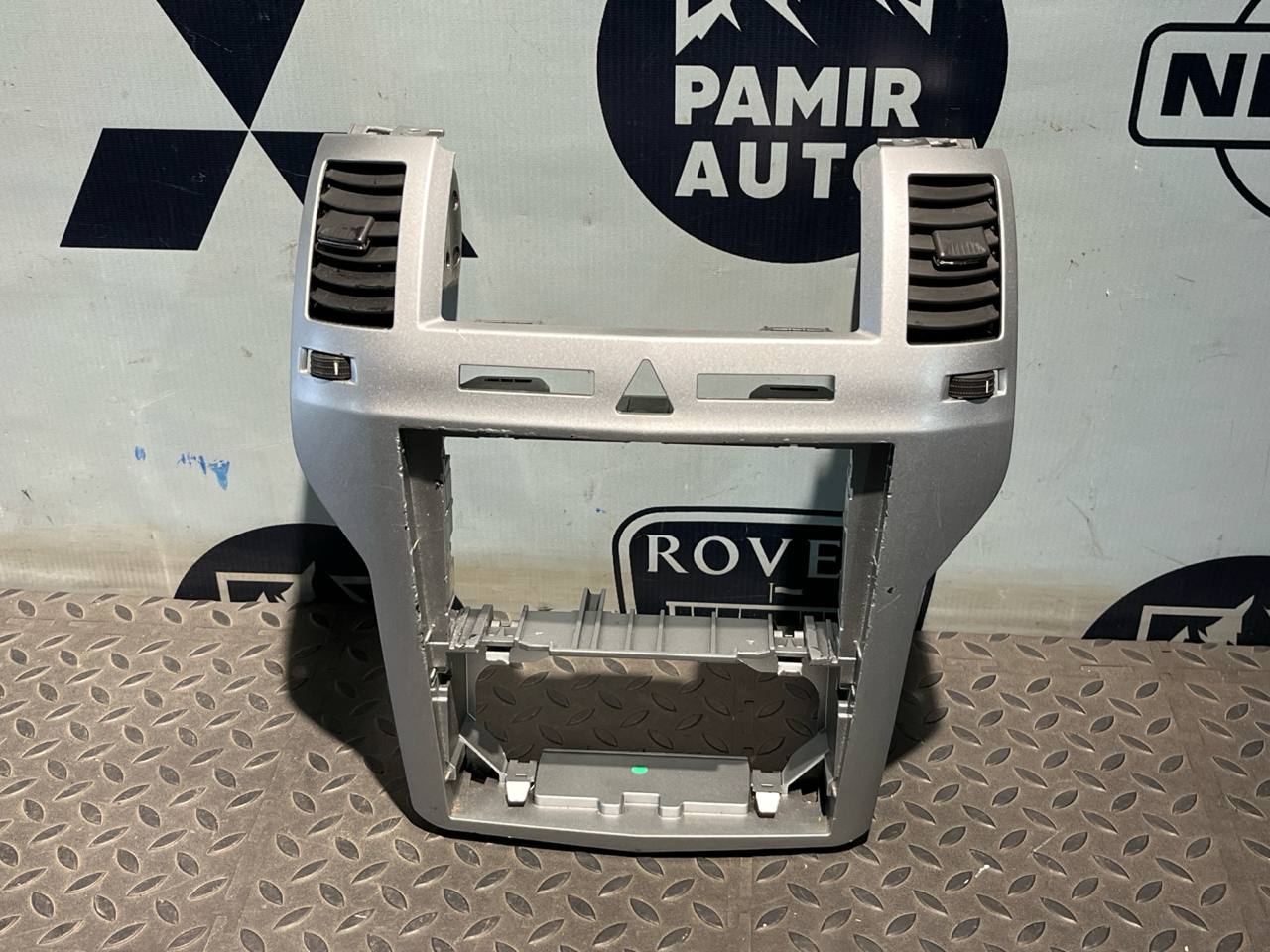 Накладка на торпедо Opel Zafira/B 2005-2014