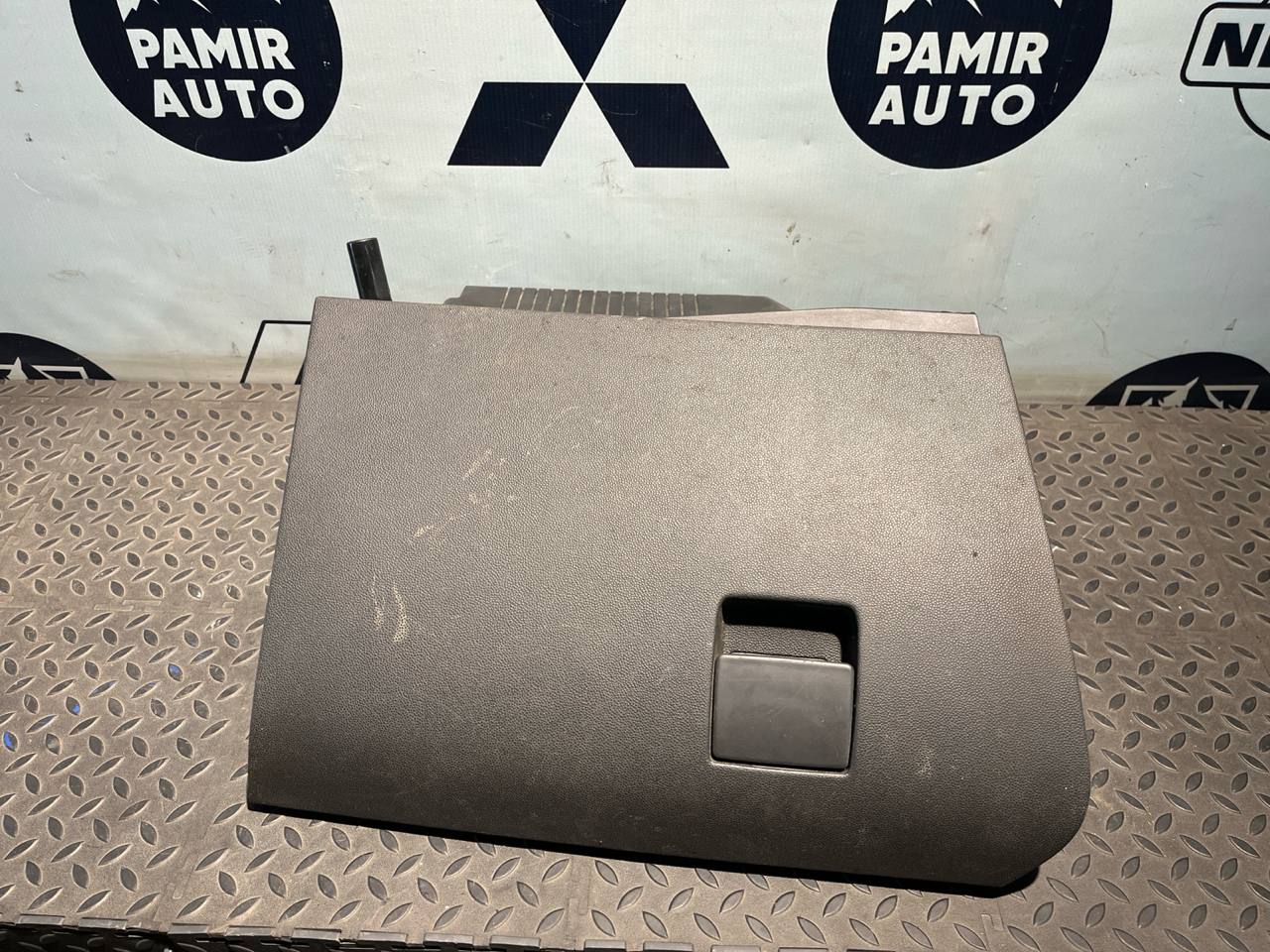 Бардачок Opel Astra/H 2004-2014