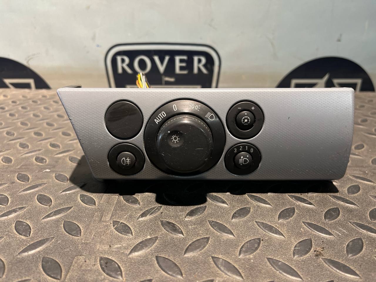 Переключатель света фар Opel Astra/H 2004-2014