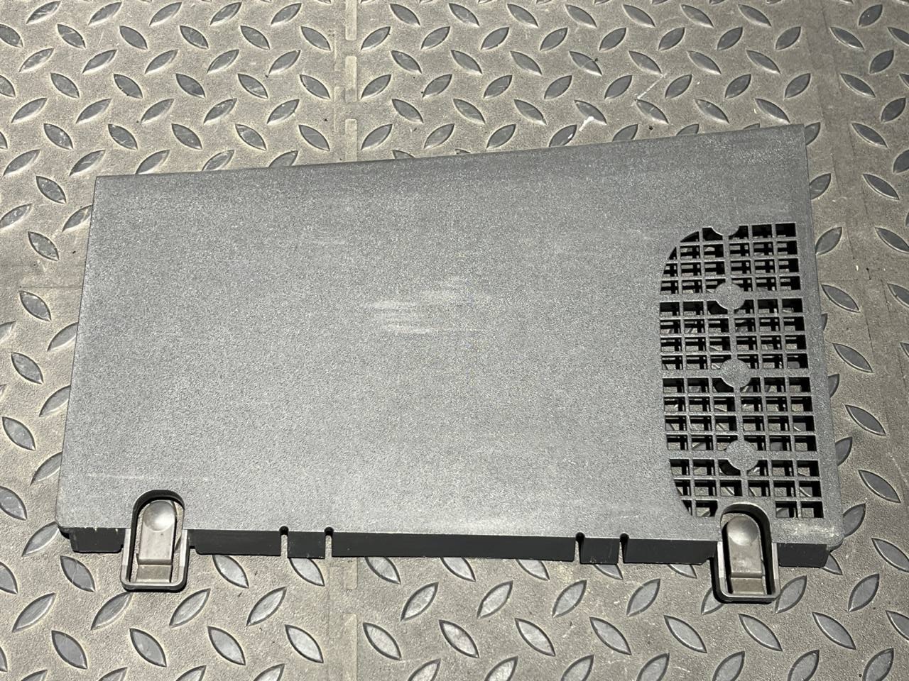 Полка бардачка Opel Astra/H 2004-2014