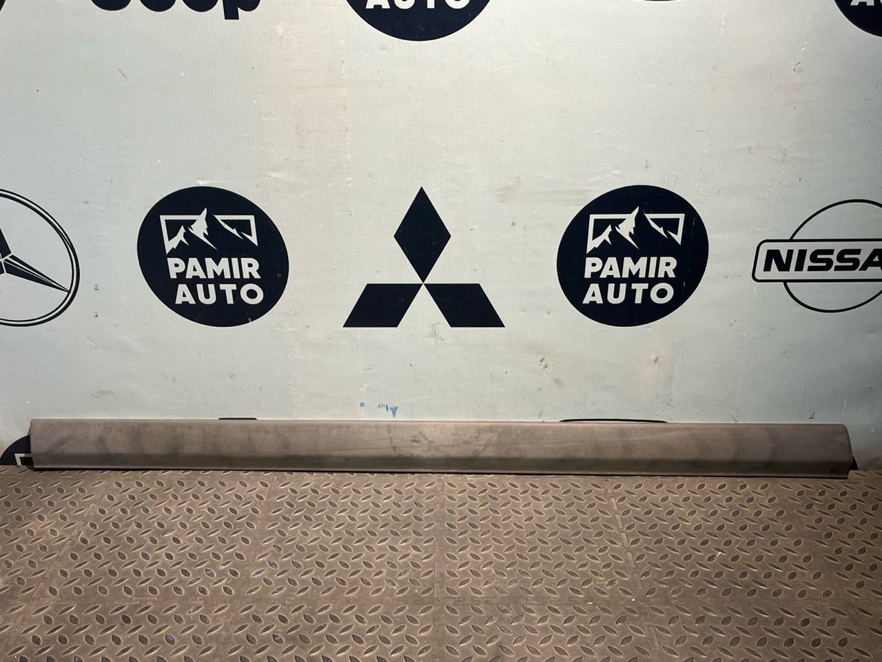 Молдинг двери сдвижной правый Mercedes Vito/W639 2003-2014