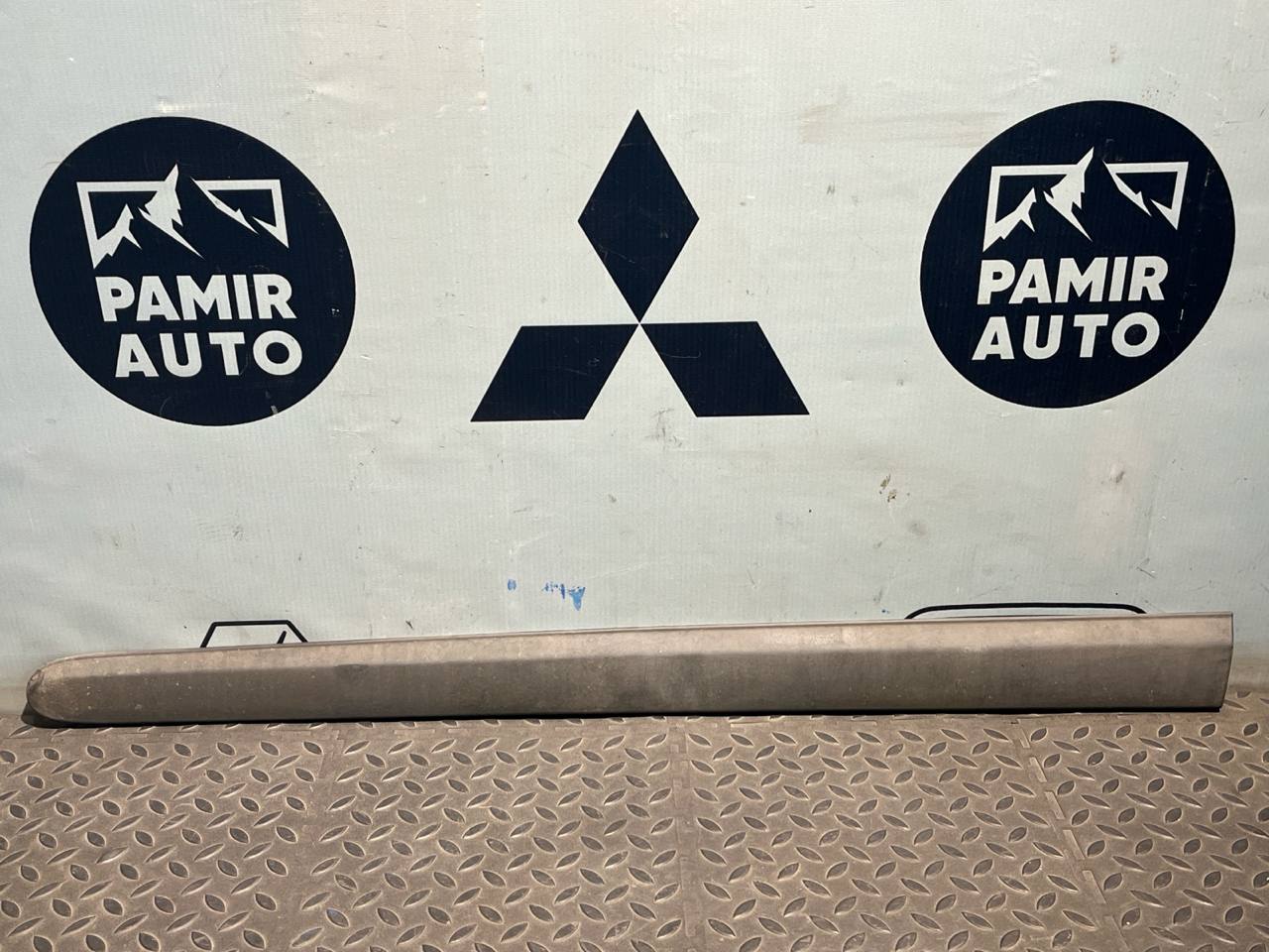 Молдинг двери передний левый Mercedes Vito/W639 2003-2014