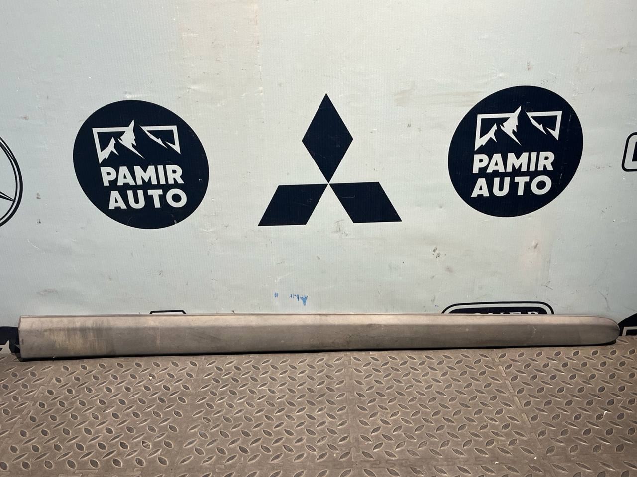 Молдинг двери передний правый Mercedes Vito/W639 2003-2014