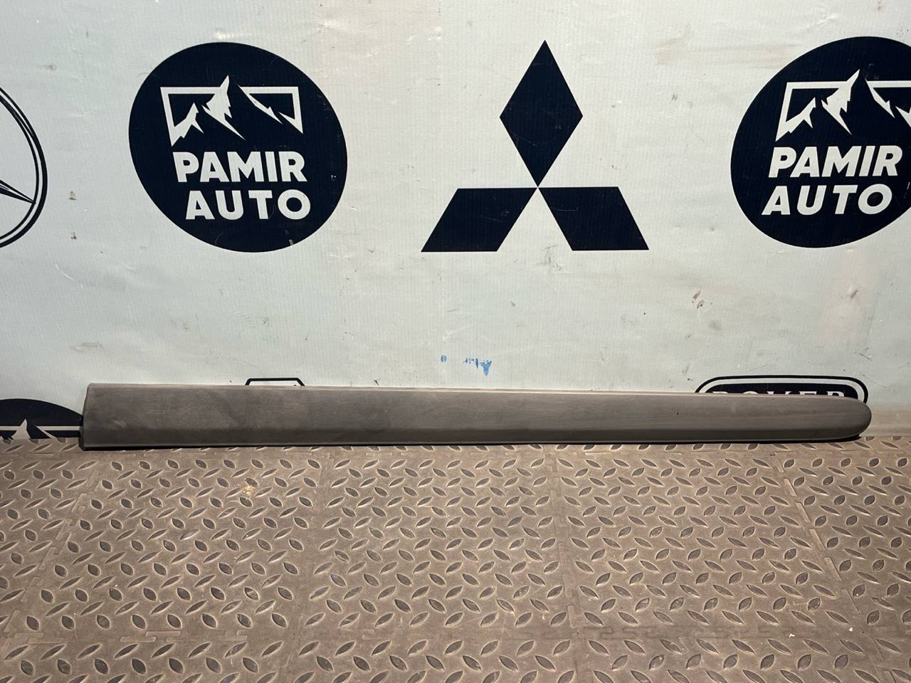 Молдинг двери передний левый Mercedes Vito/W639 2003-2014