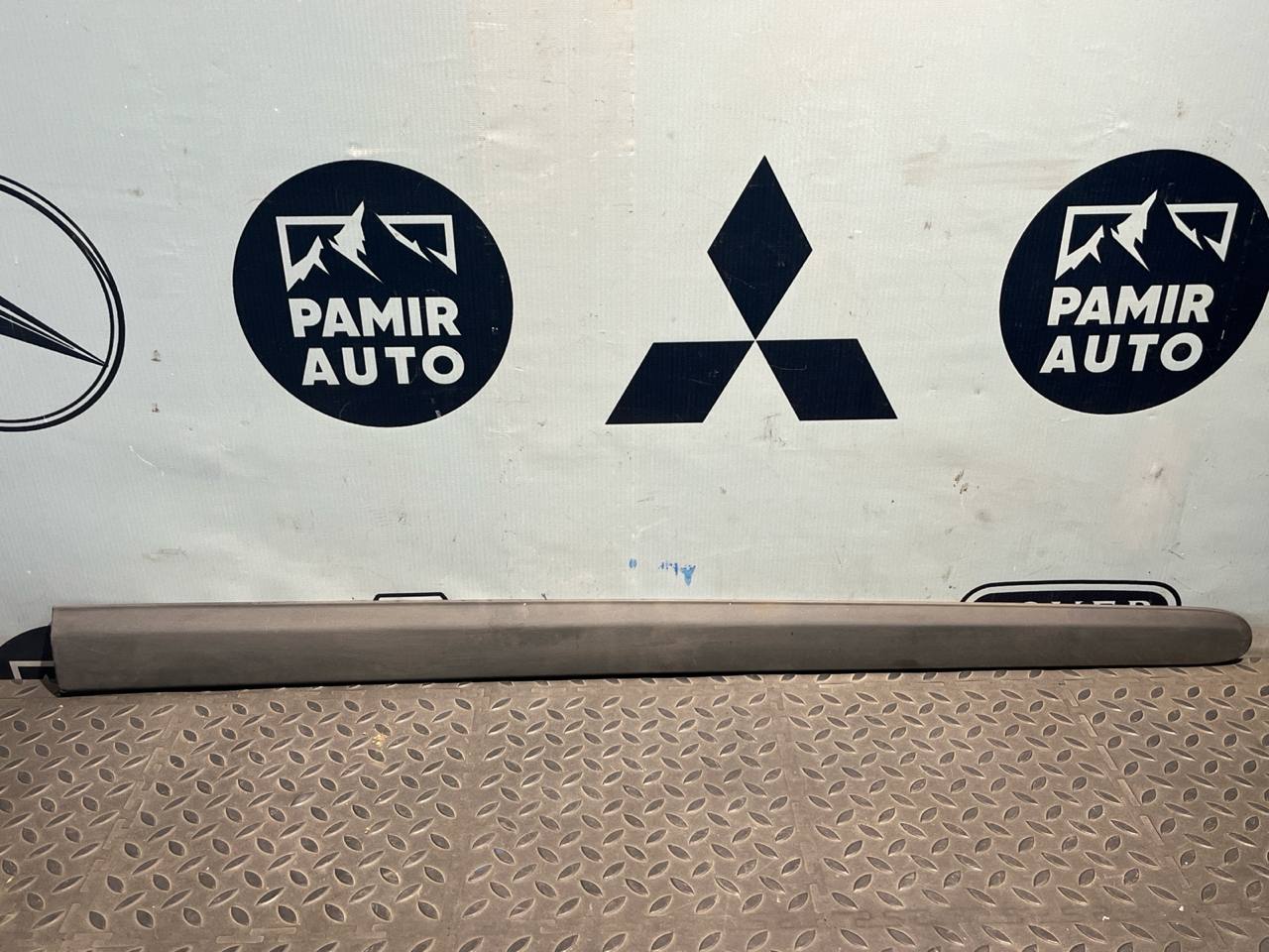 Молдинг двери передний правый Mercedes Vito/W639 2003-2014