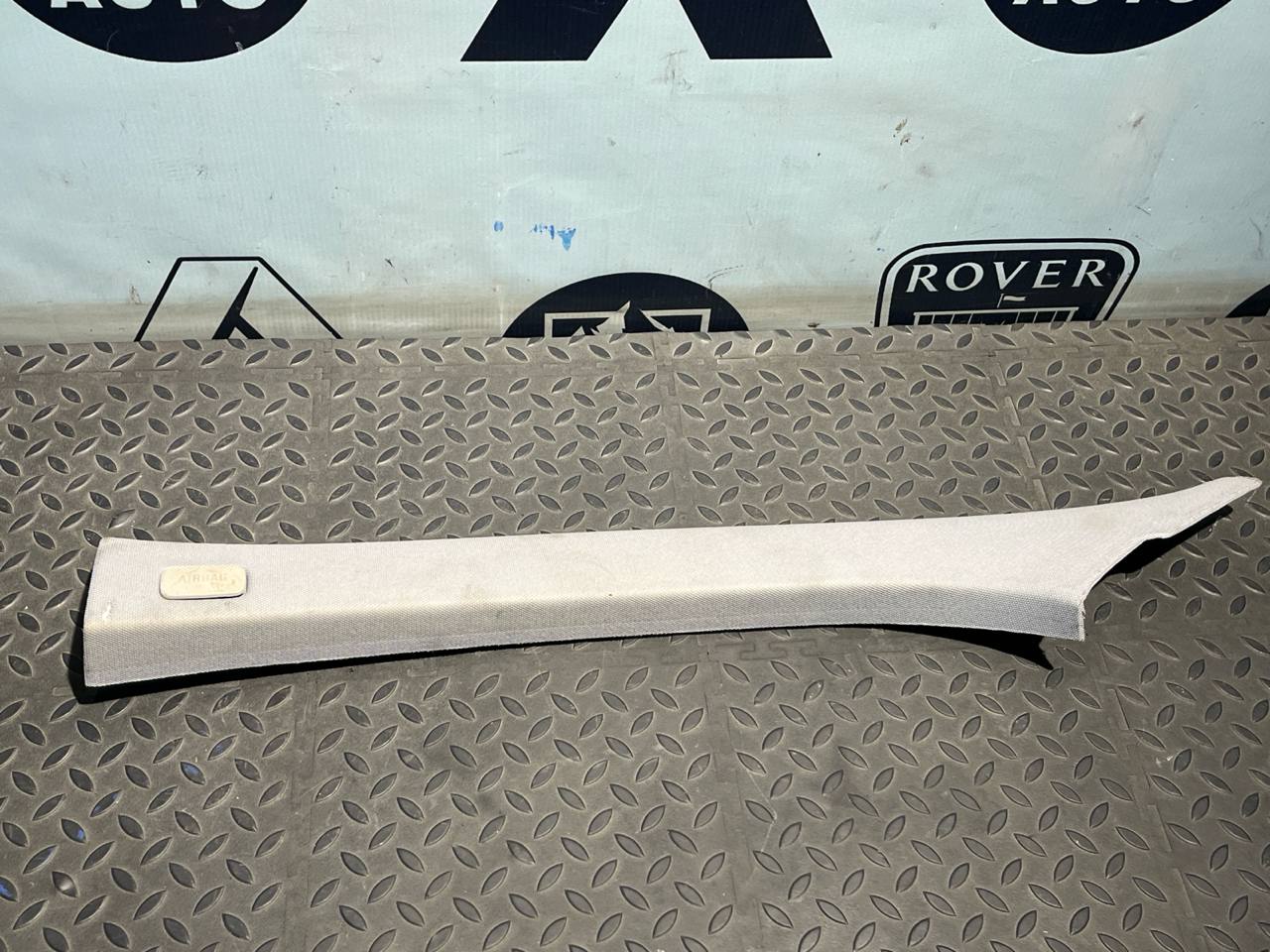 Обшивка стойки передняя левая Opel Astra/H 2004-2014