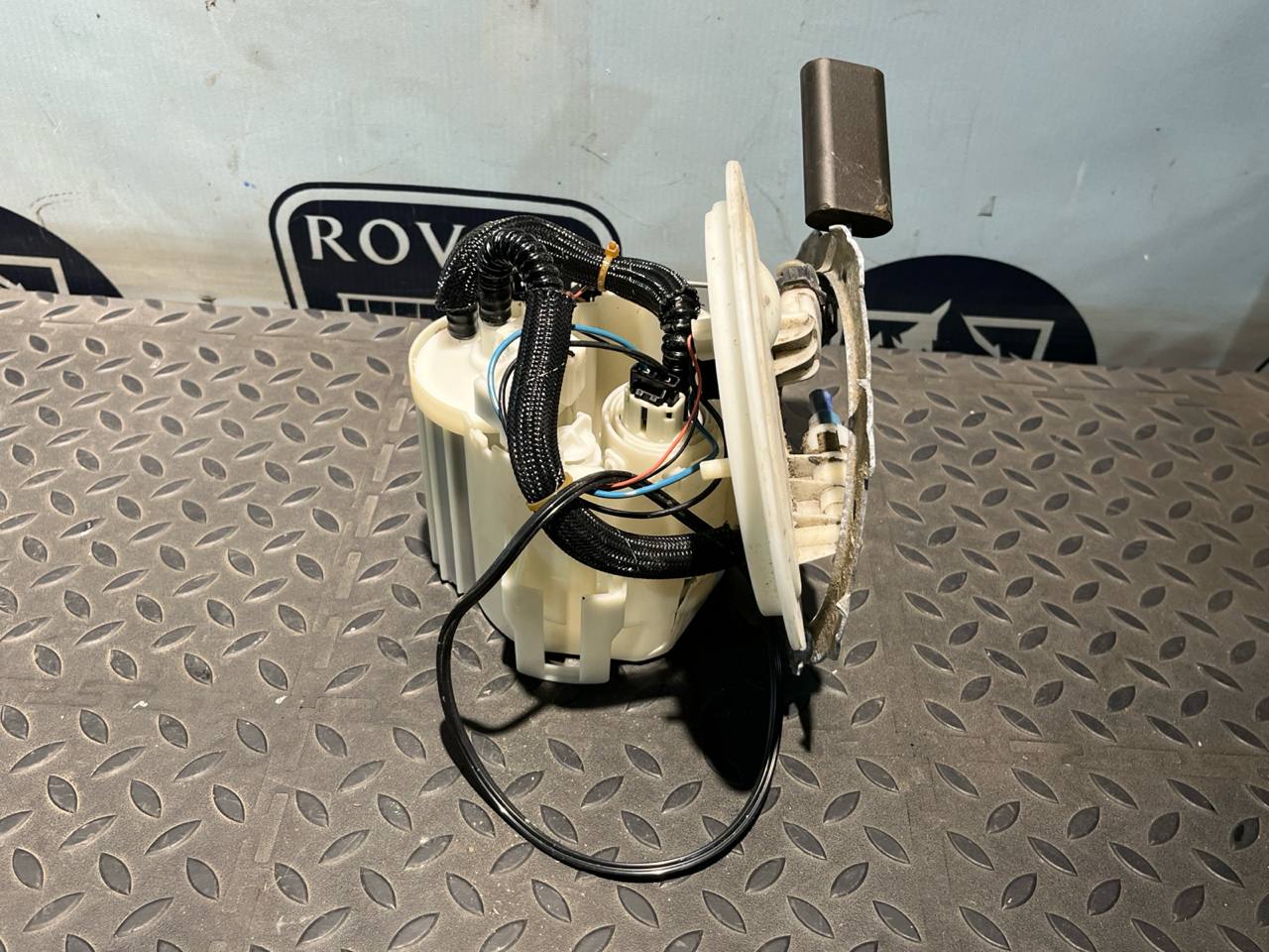 Насос топливный Opel Astra/H 2004-2014