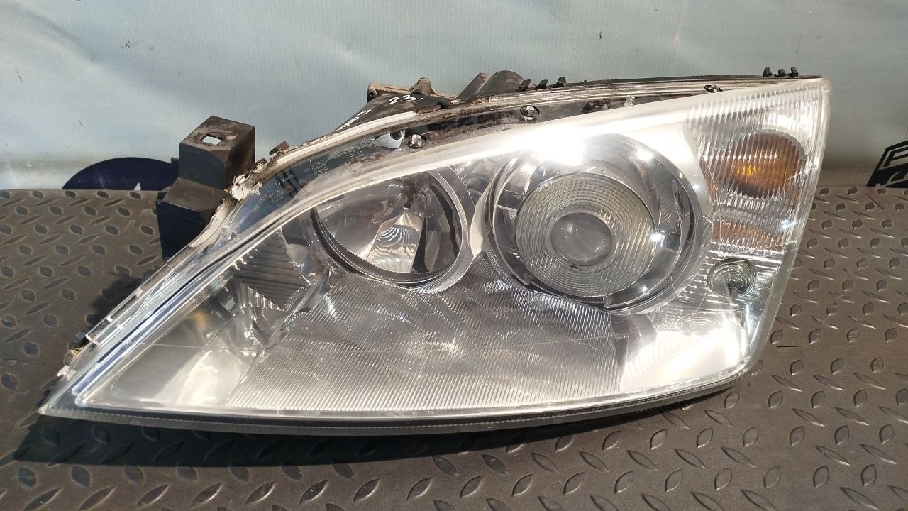 Фара левая Ford Mondeo/3 2000-2007