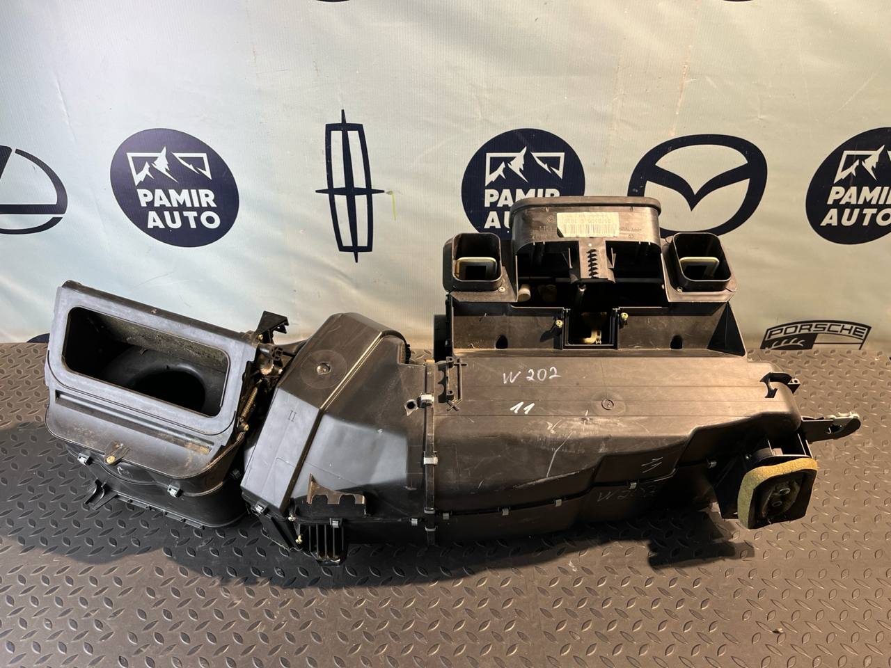 Корпус отопителя Mercedes C/W202 1993-2001