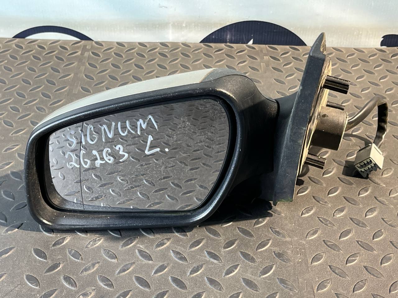 Зеркало левое Opel Signum 2003-2008