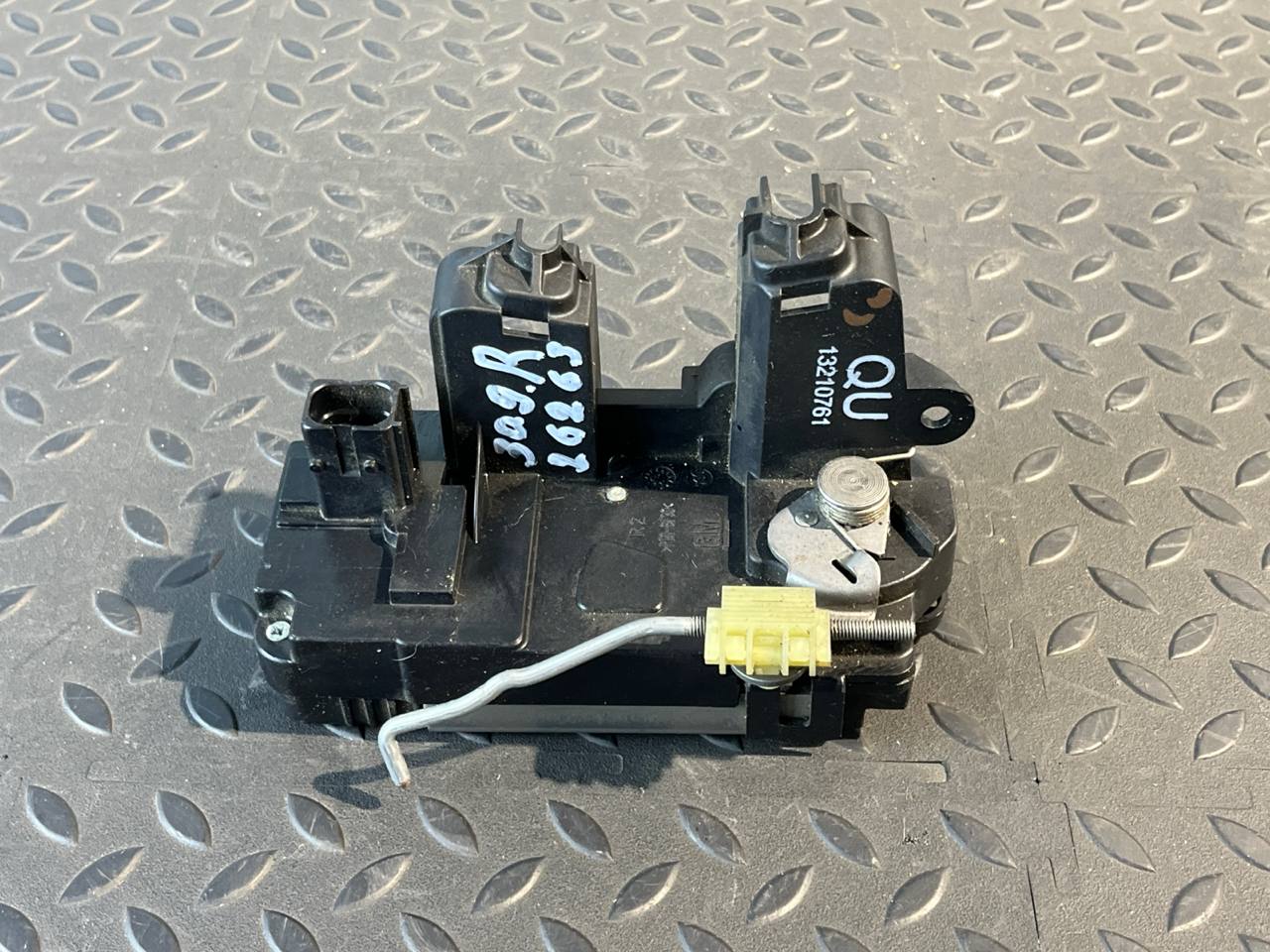 Замок двери задний правый Opel Signum 2003-2008