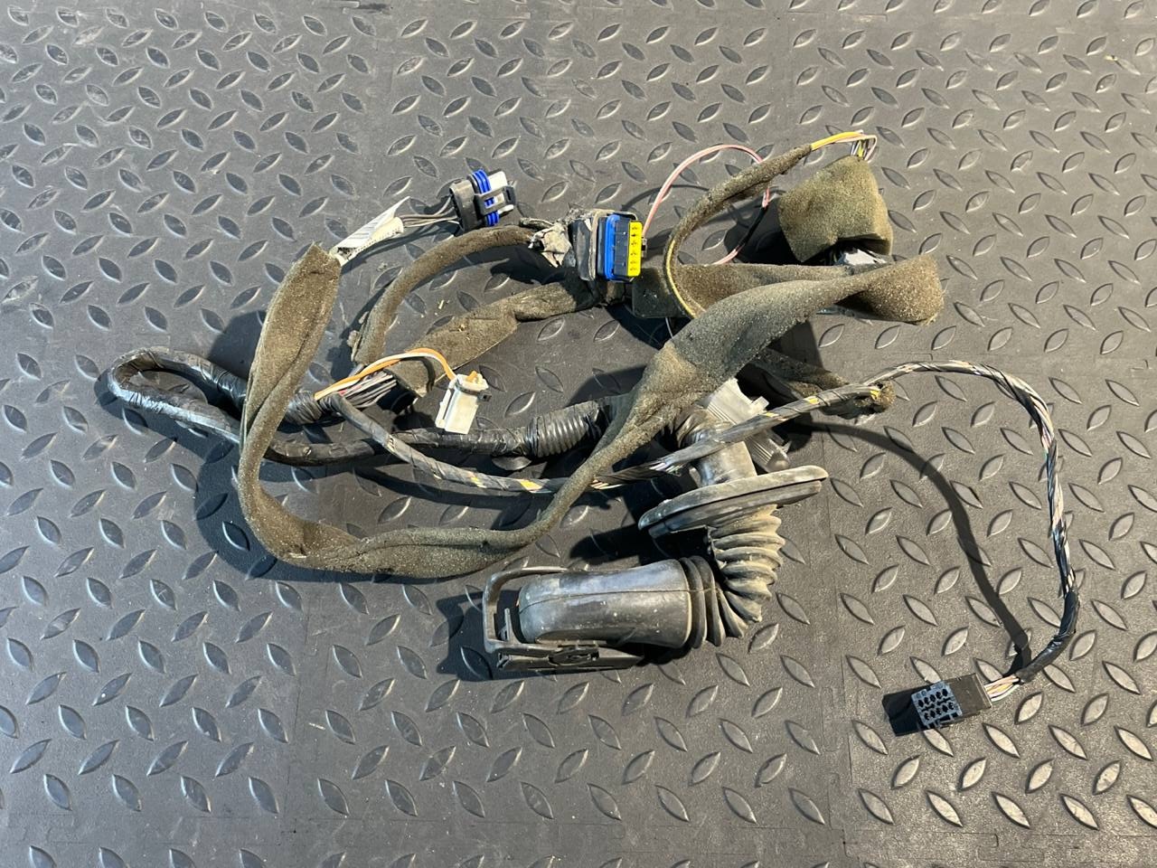 Проводка двери передняя правая Renault Megane/2 2002-2009